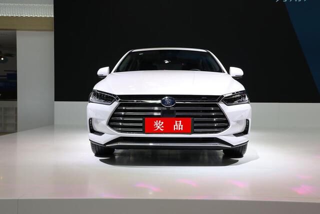 888���ſƼ���á���������չ������ҵ����Ʒ½�����ŵ�λ