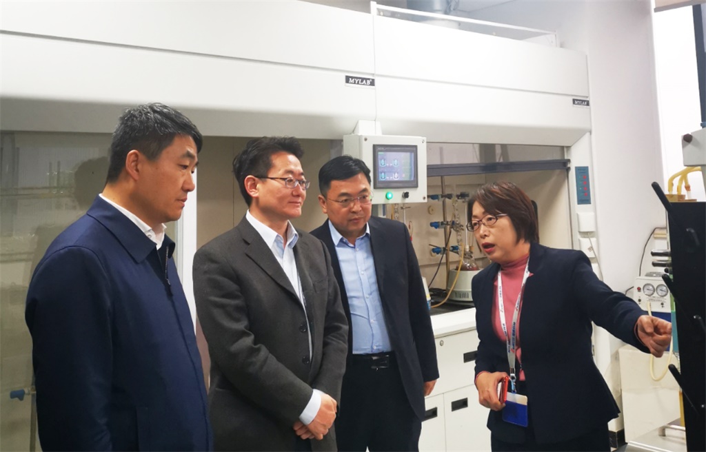 �Ӱ��и��г������ͬ��һ������˾�����쵼����