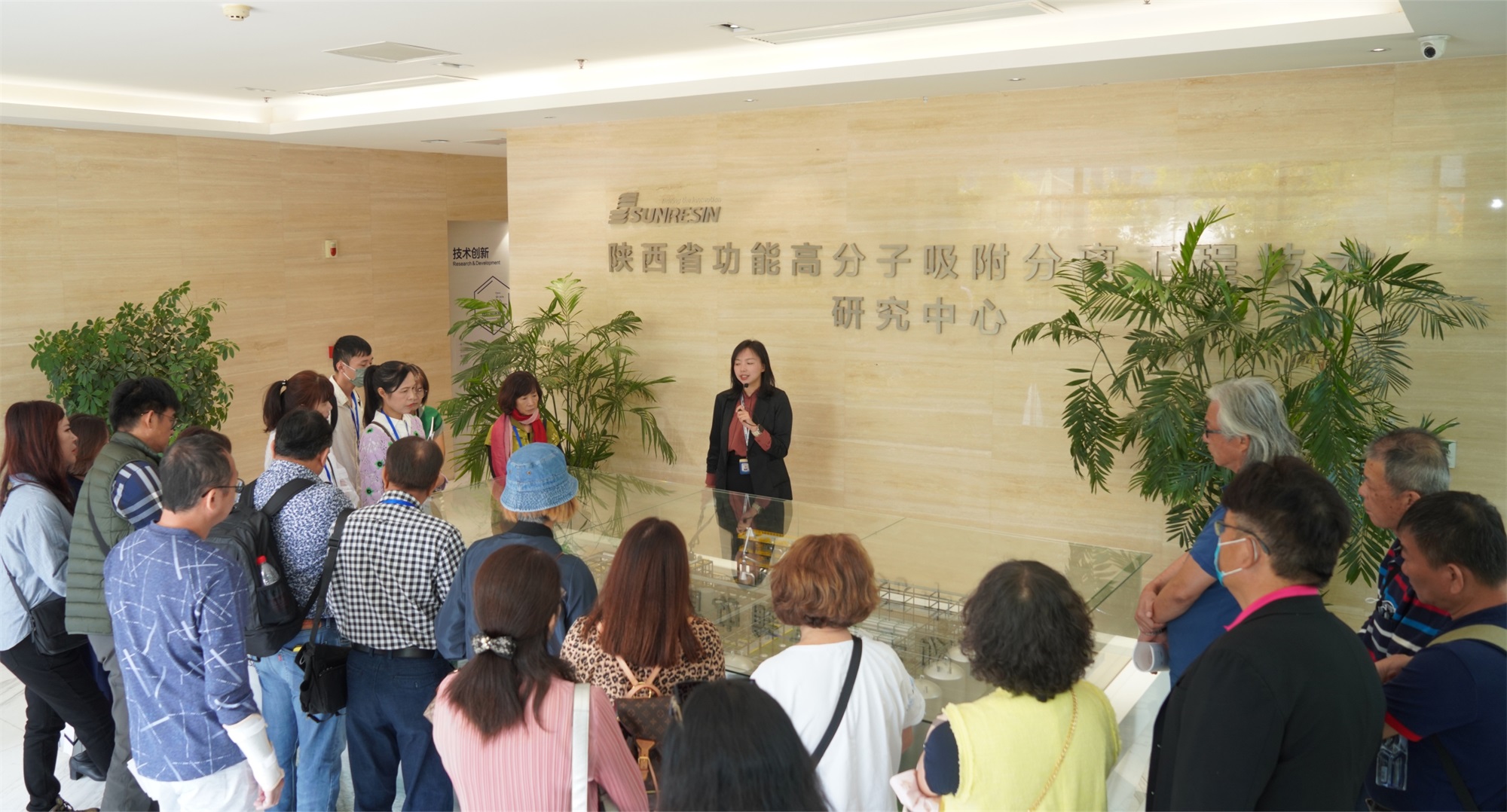 ݷݷ����������ӳ������